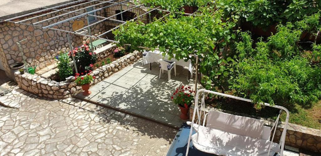 Apartments Roses Добринь Экстерьер фото